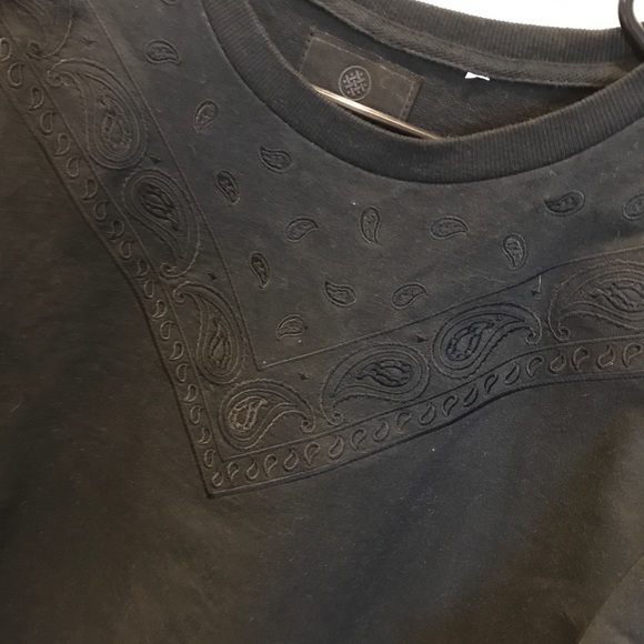 On The Byas men’s black crew neck sweater - Picture 2 of 4