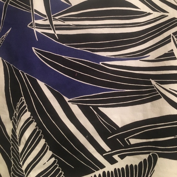 Trina Turk palm print mini skirt - Picture 2 of 3