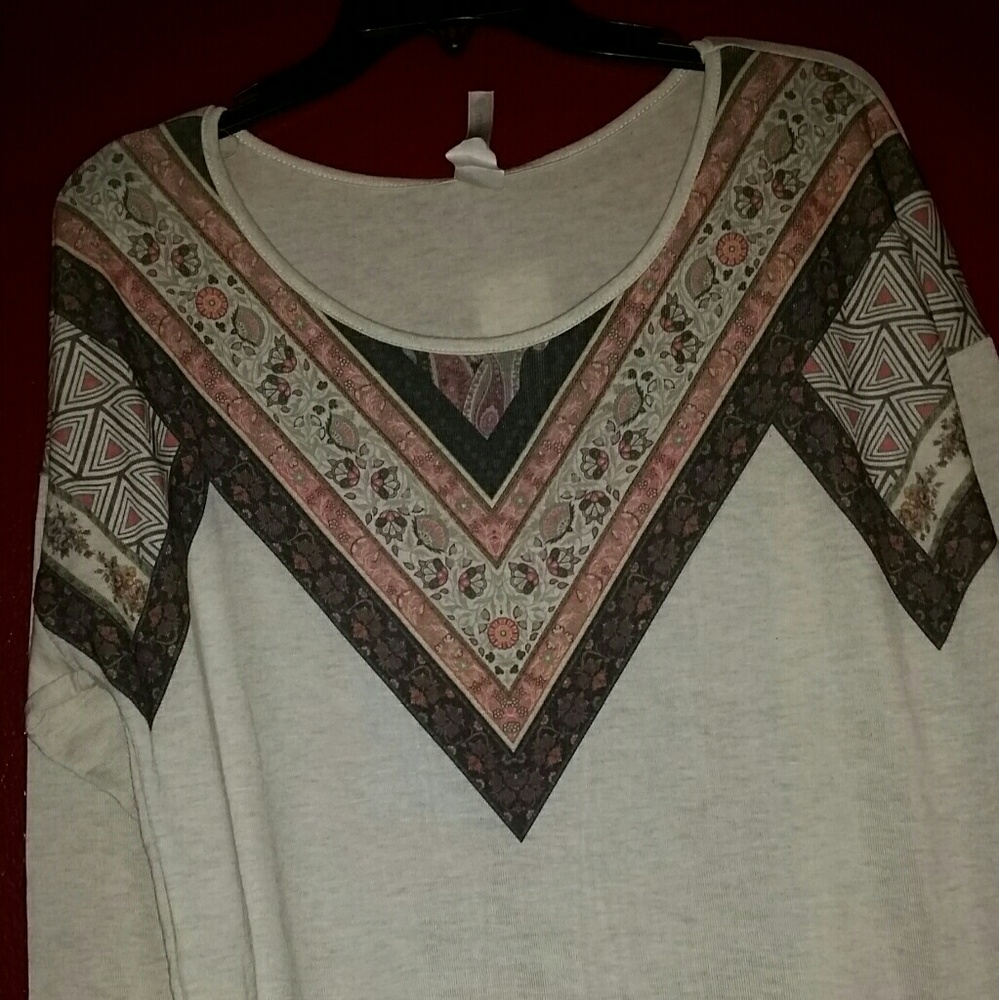 Long sleeve tribal top