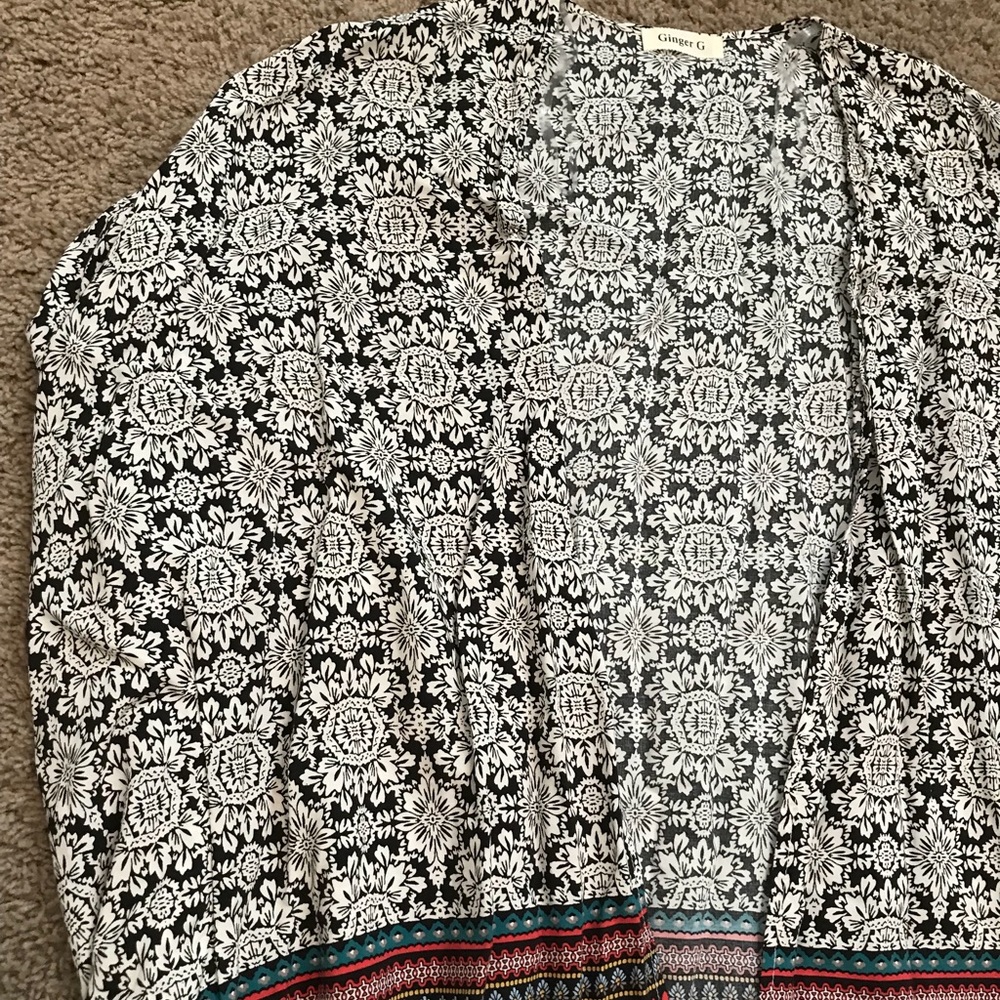 Ginger G print kimono.
