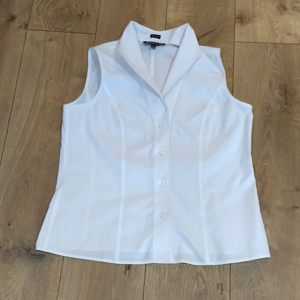 ❣️JONES NEW YORK Sleeveless Button Up