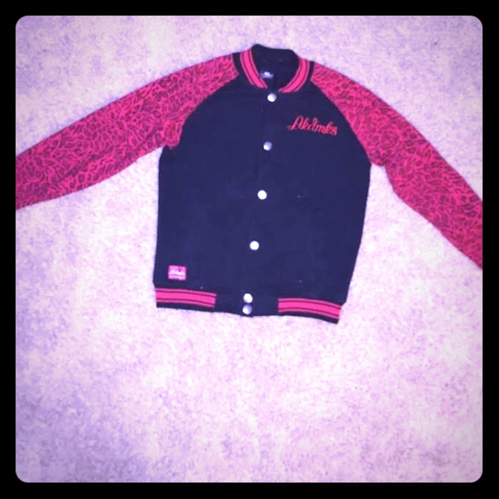 Akademiks jacket.... Make me an offer!