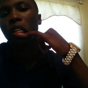 Meet your Posher, Devin