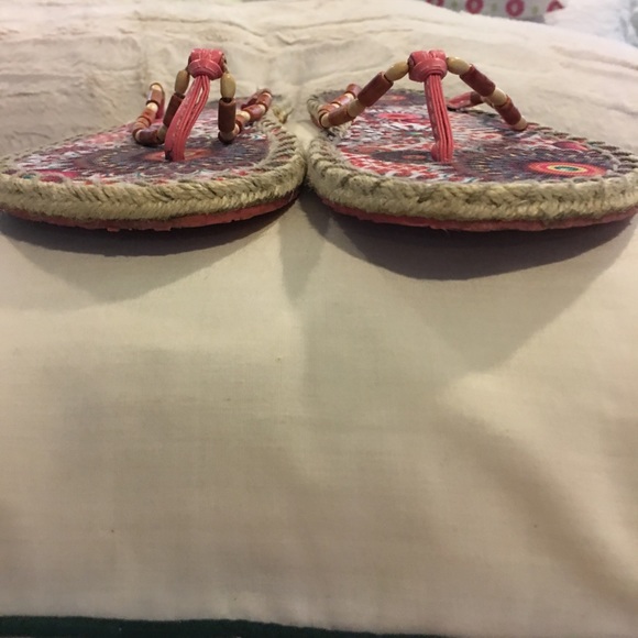 Sandals - Picture 3 of 6