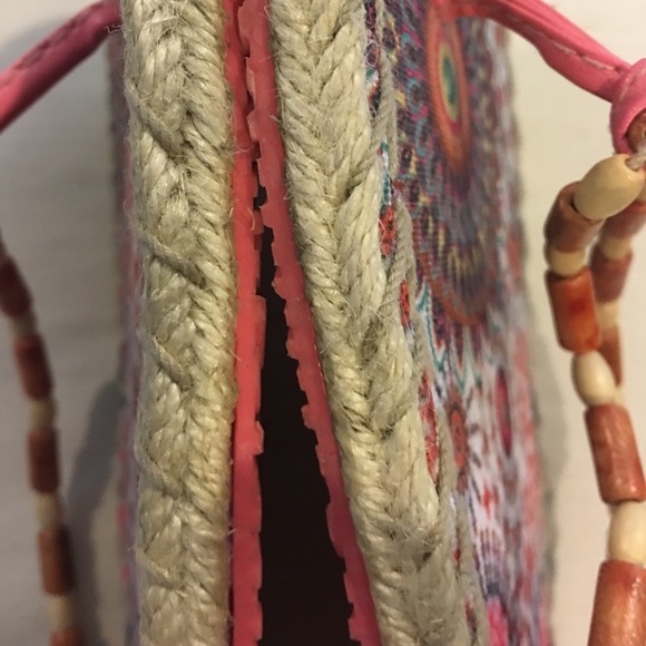 Sandals - Picture 5 of 6