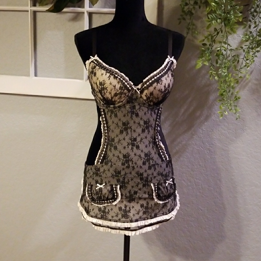 VS Sexy Maid