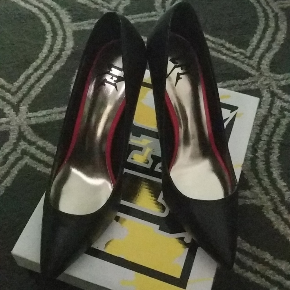 LFL Black Pumps Brand New