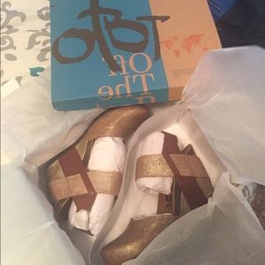 OTBT closed toed wedges