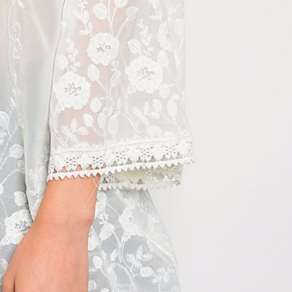 Ivory Gypsy Victorian Embroidered Lace Tunic Top - Picture 4 of 7