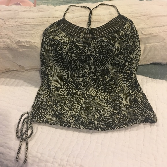 Tank - Picture 3 of 6