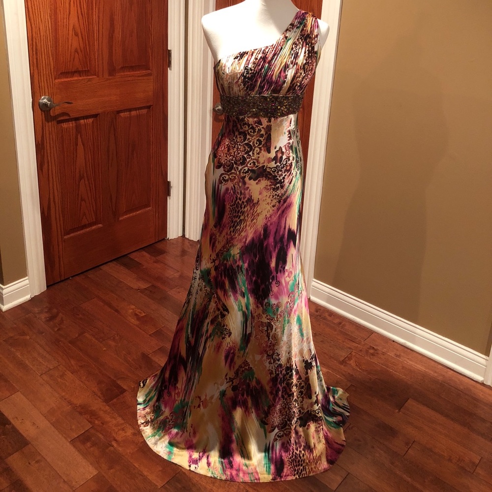 ⭐️Exotic gold and purple dress⭐️