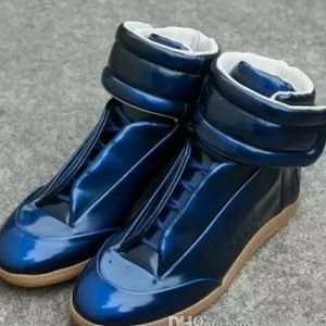 Meet your Posher, Domo