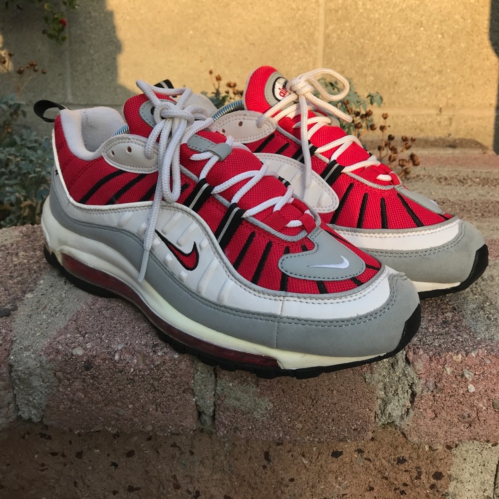 Nike Air Max 98 Retro .