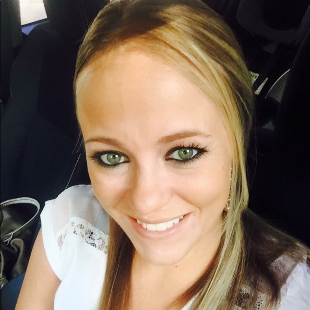 Meet your Posher, Cassie