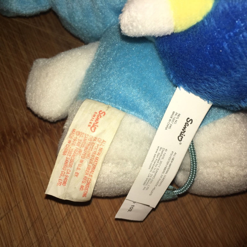 Vintage Hello Kitty launch box with pals - Picture 5 of 5