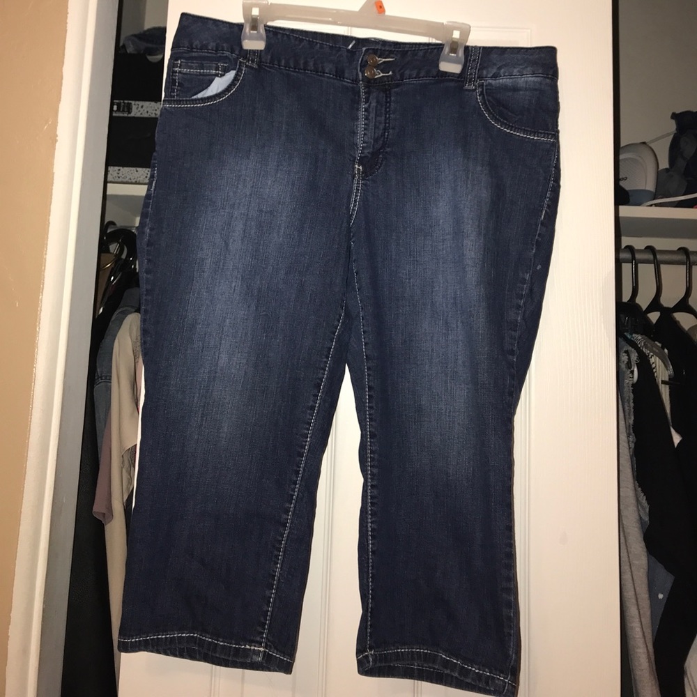 Lane bryant capris size 18