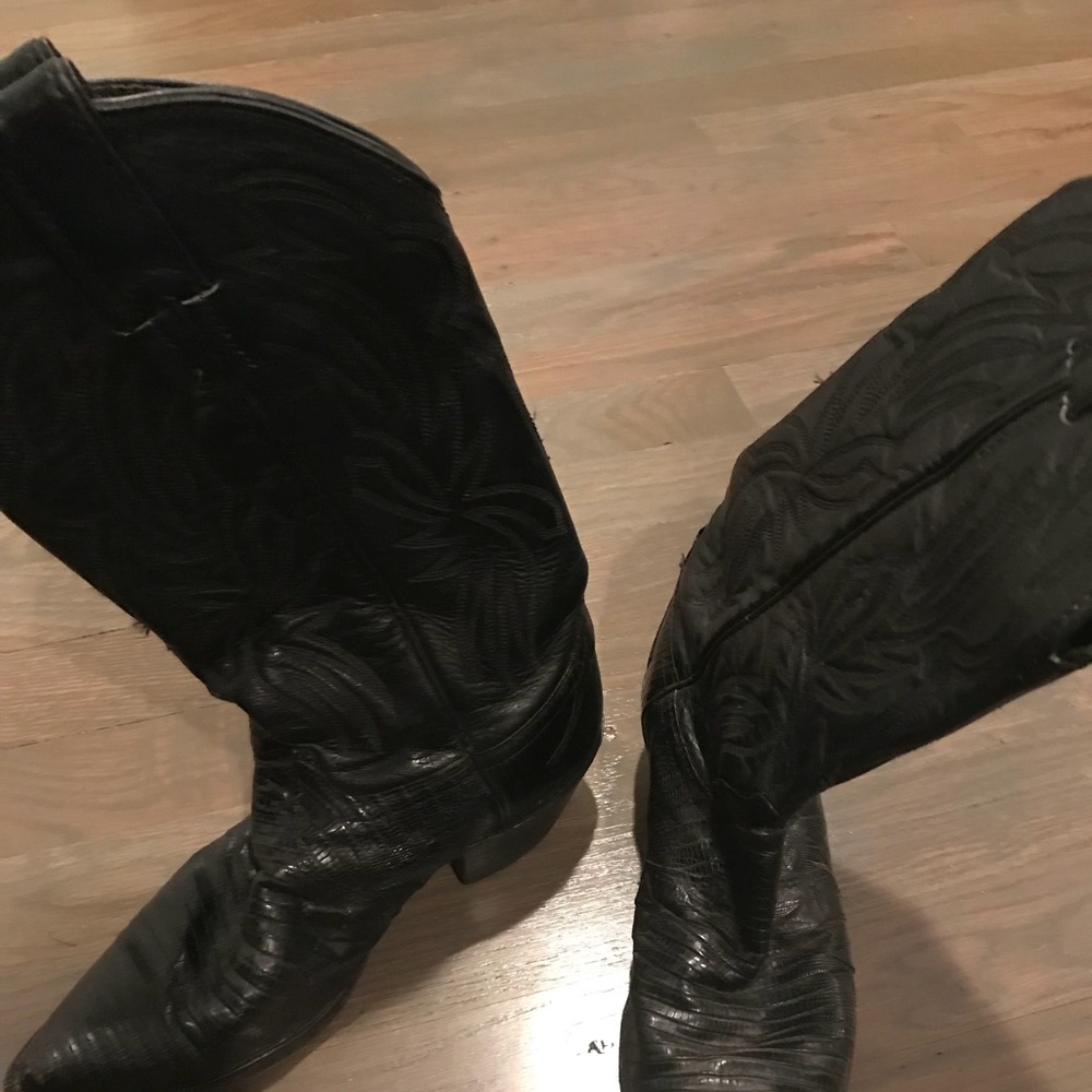 Black  Justin boots