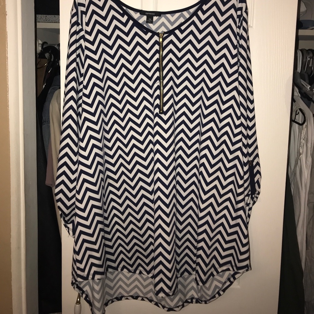 Navy blue chevron top size 3x