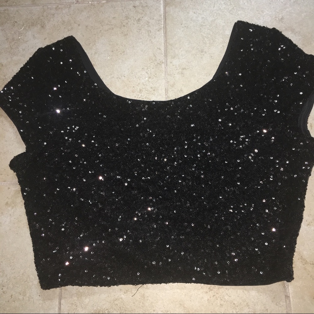 Express Sequined Crop Top - Picture 2 of 4