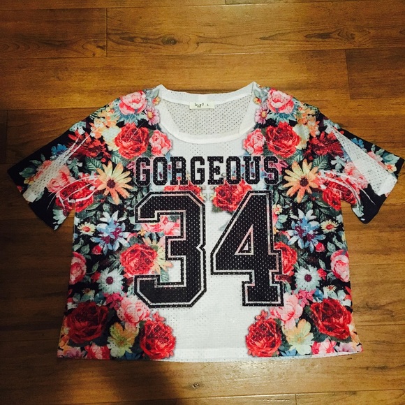 🔐Level 1 jersey crop top🔐 - Picture 2 of 5