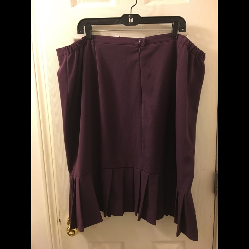 Sag Harbor purple pleated career skirt