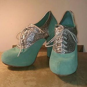 Adorable Kimchi Blue Lace up Heels