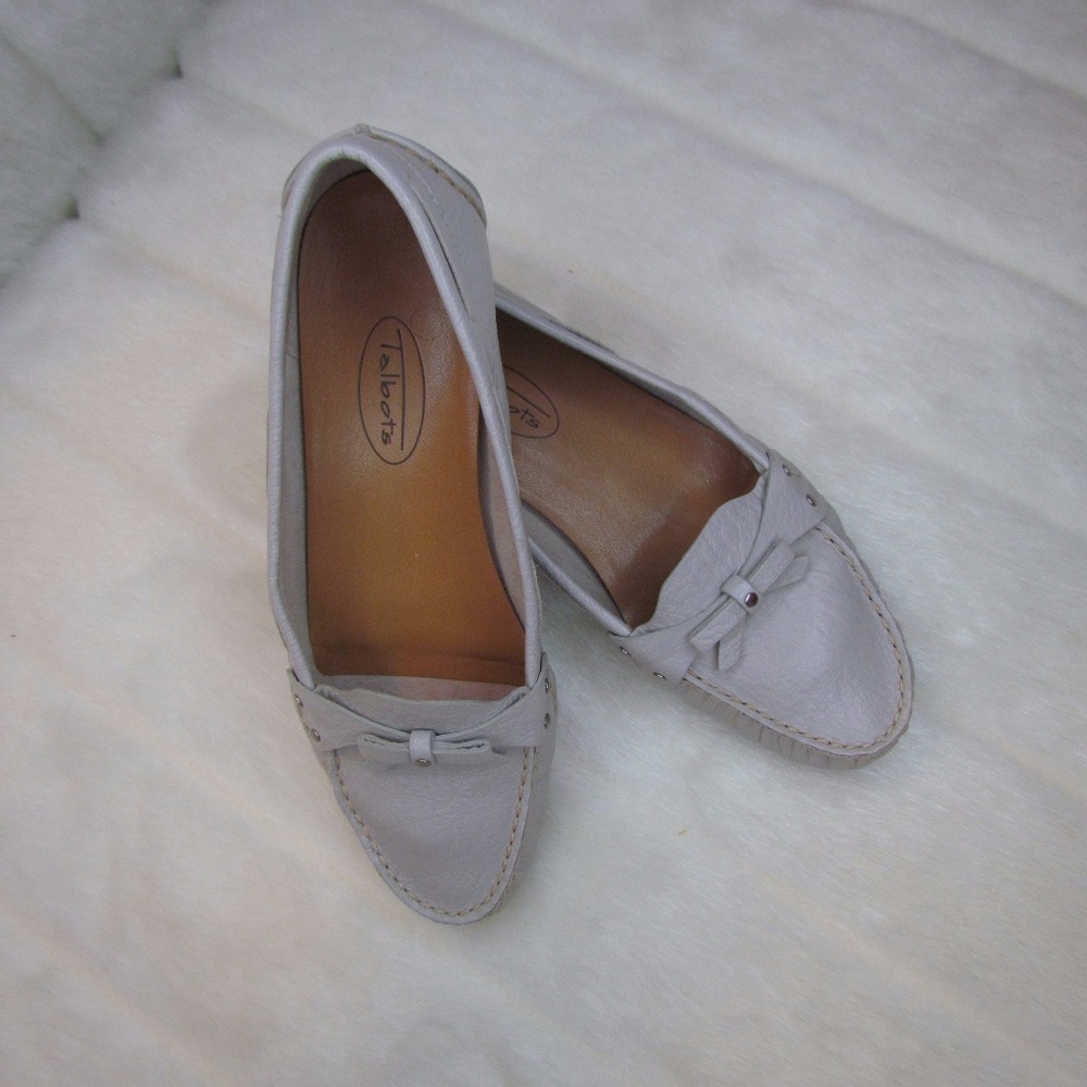 Talbots Off White Leather Loafers