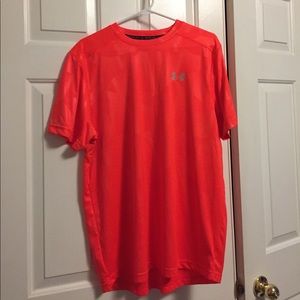 Men's Under Amour LRG Athletic Top