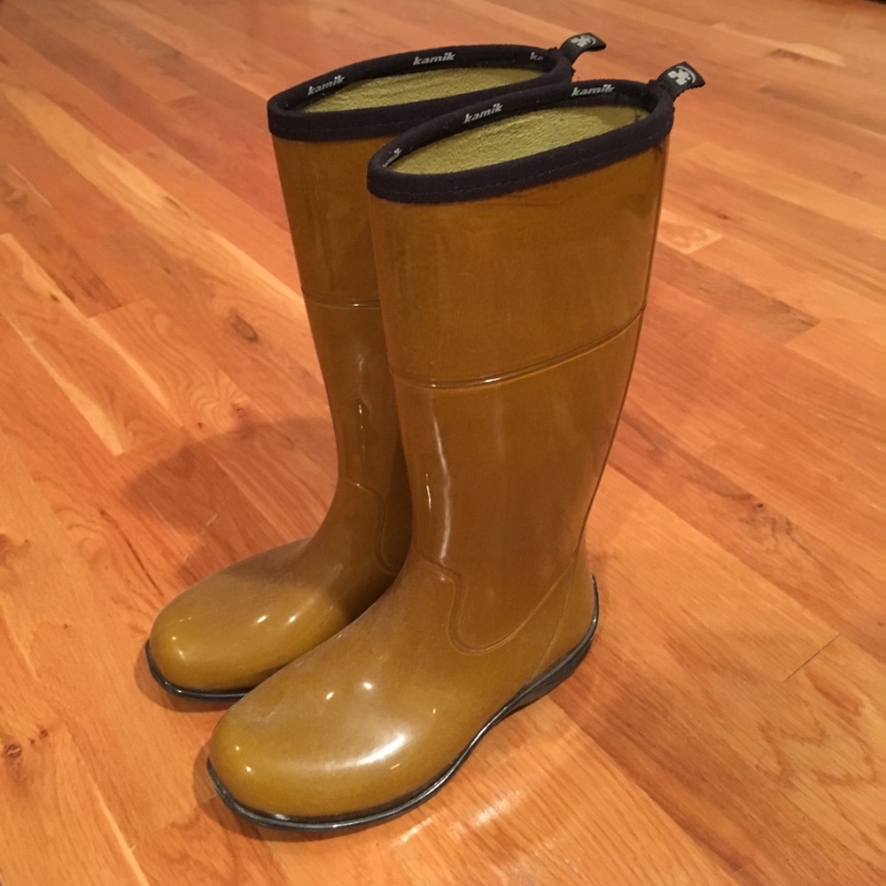 Kamik rain boots