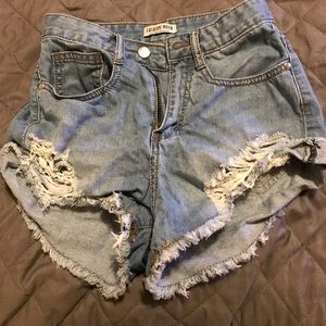 Fashion nova high wasted shorts