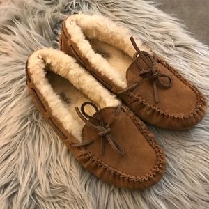 Ugg Dakota Moccasin Slippers - Chestnut