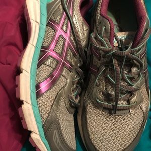 Asics silver/teal/purple tennis shoes