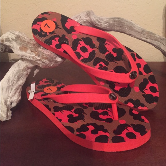 NWOT Coach sandals/flip flops size 7 - Picture 1 of 2