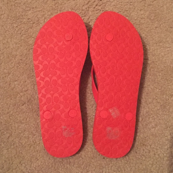 NWOT Coach sandals/flip flops size 7 - Picture 2 of 2