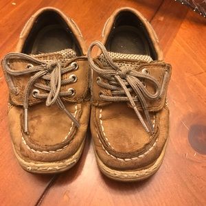 Boys shoes- Sperrys medium tan size 9