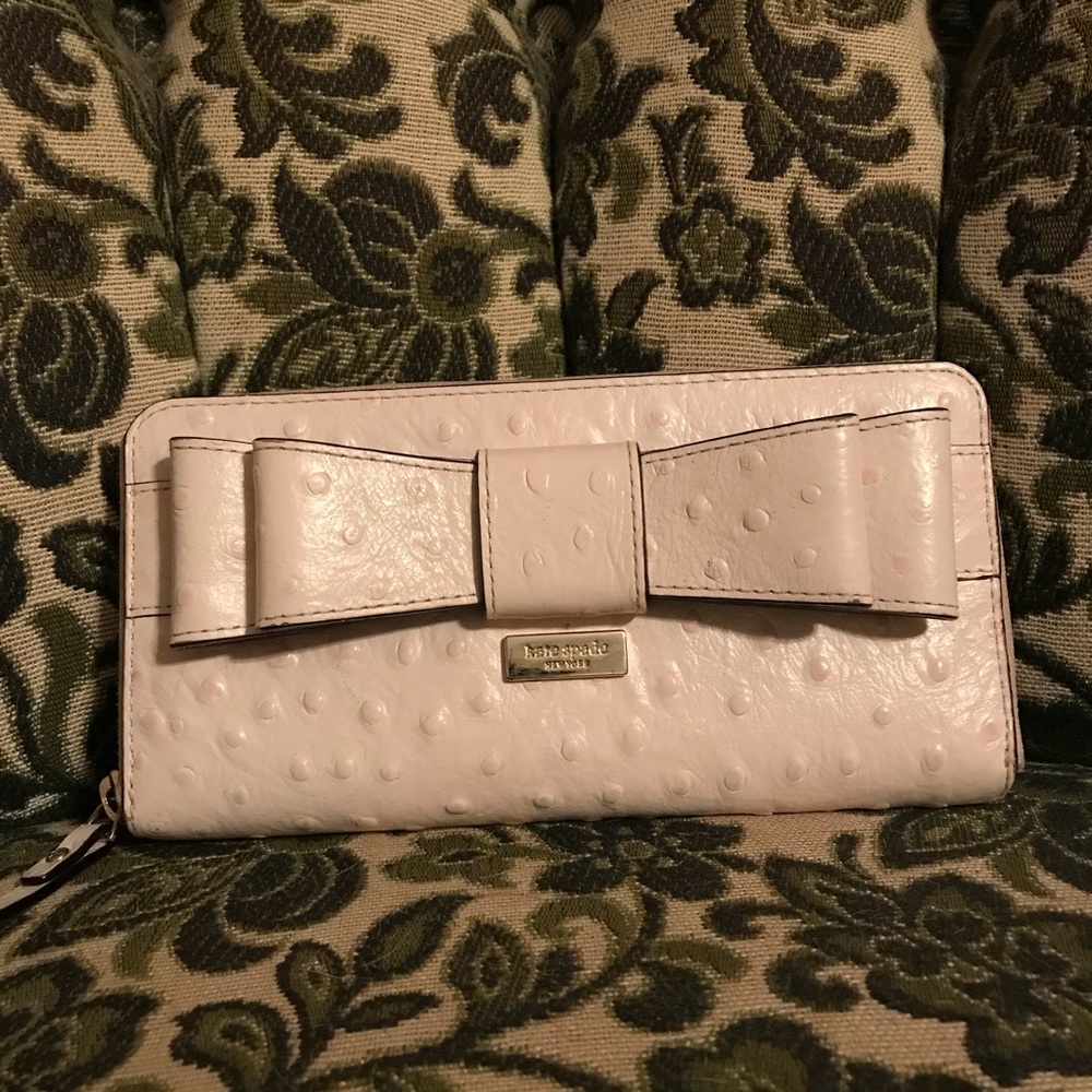 Kate Spade Neda Wallet 💕