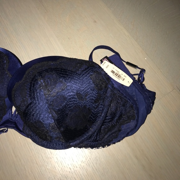 Brand new with tags bra - Picture 3 of 3