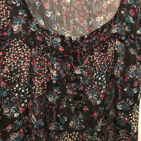 Black Floral Tank - Picture 2 of 3