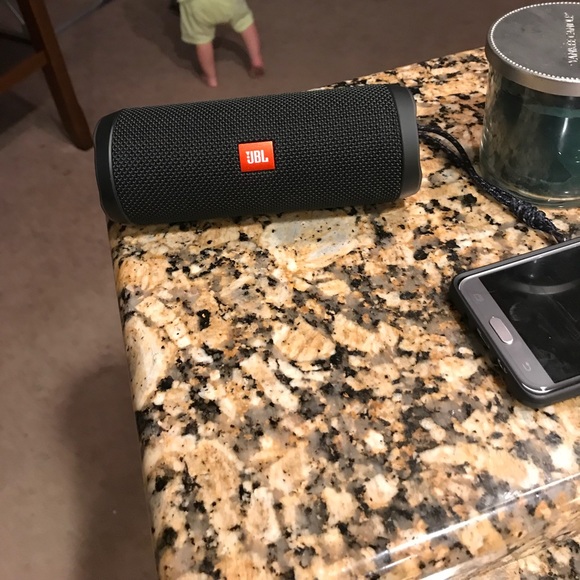 sprint jbl speakers
