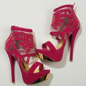 NEW Pink women's platform cuff heels