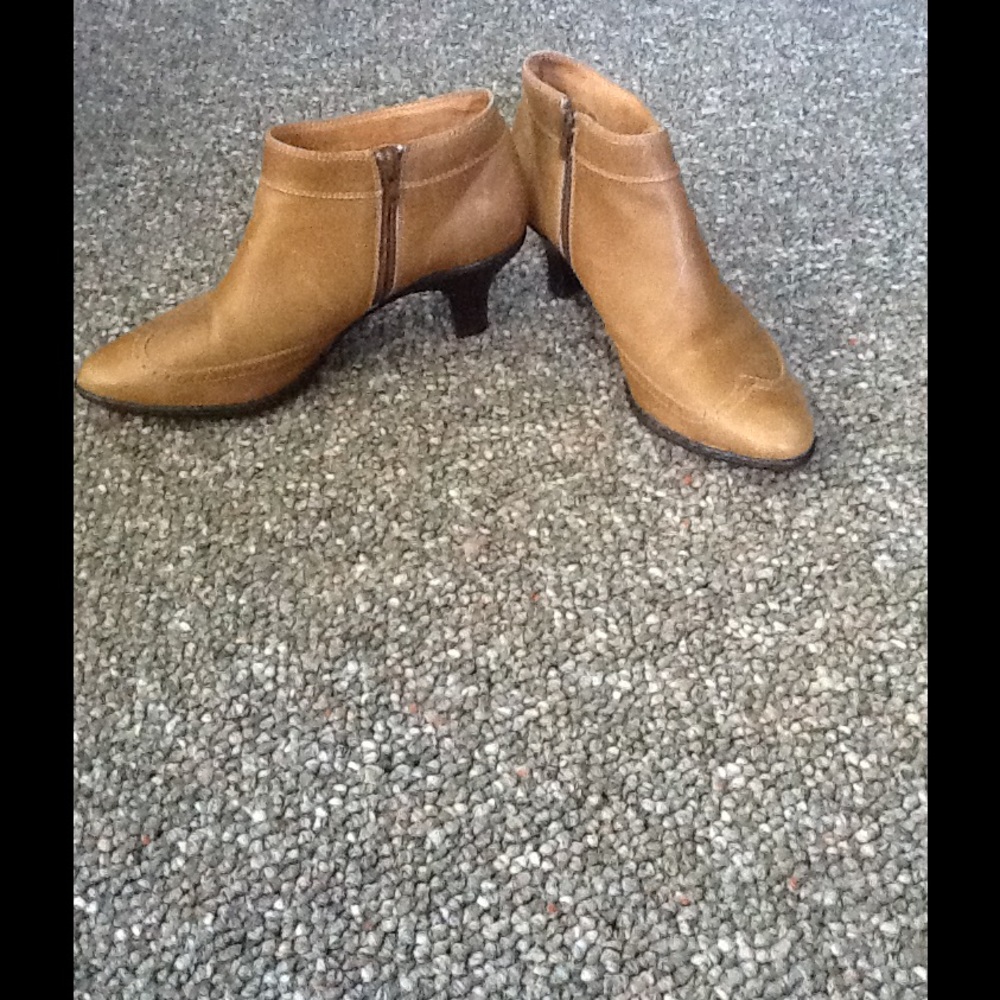 Sofft ankle boots