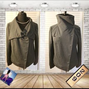 209 Army Green Snap Adjustable Jacket Small NWOT