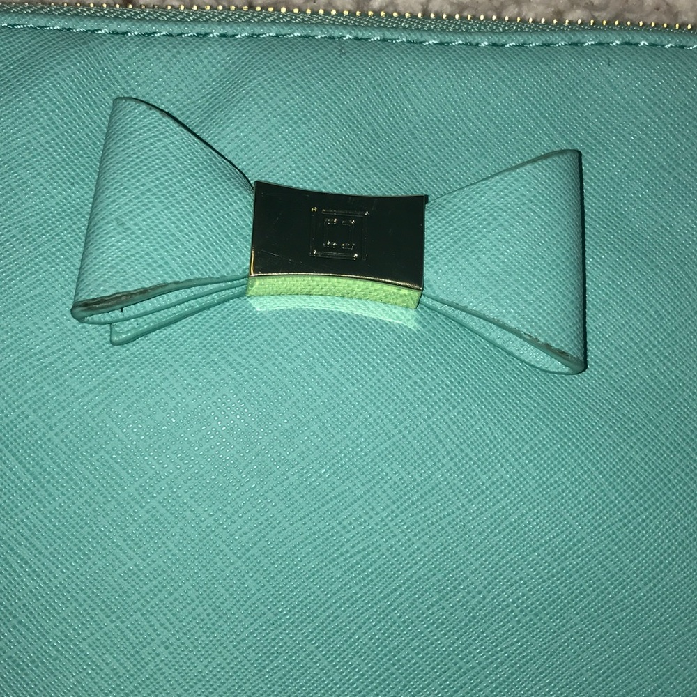 💝FINAL MARK DOWN💝 Liz Claiborne Crossbody - Picture 3 of 7