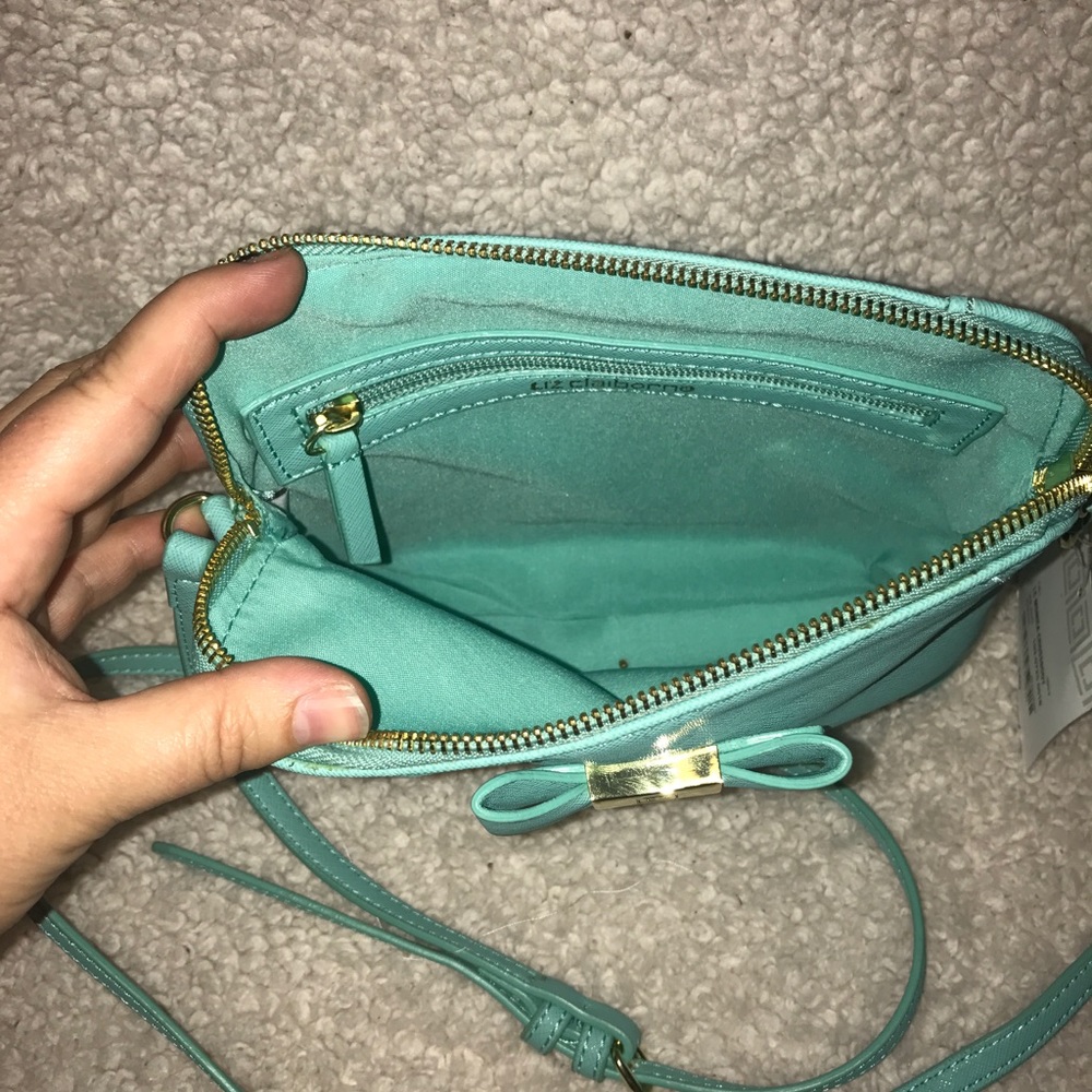 💝FINAL MARK DOWN💝 Liz Claiborne Crossbody - Picture 6 of 7