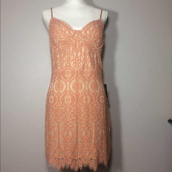 Express Dresses & Skirts - NWT EXPRESS Peach Lace Dress- Large