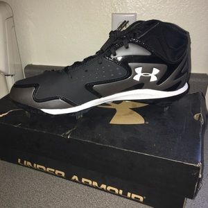 Under Armour Yard Mid ST cleats- NEVER BEEN WORN