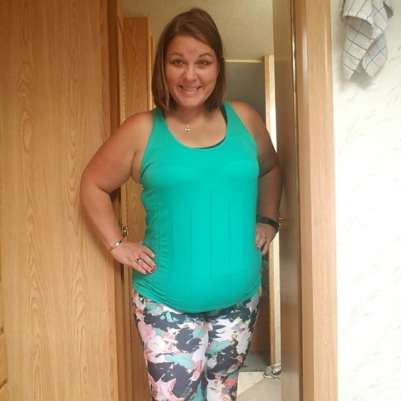 Meet your Posher, Phyllis - Picture 3 of 3