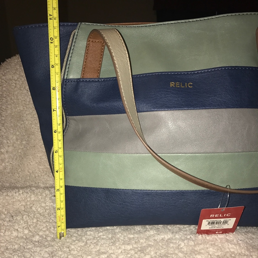 💝FINAL MARK DOWN💝 Expandable, Relic Purse - Picture 3 of 8