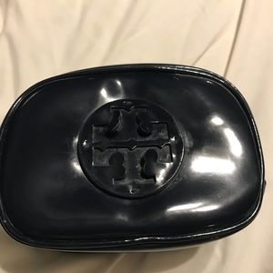 Cosmetic bag