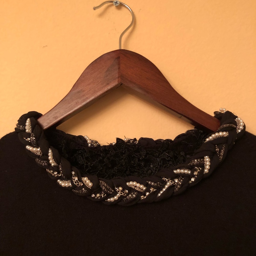 Women’s Black Size M Gorgeous Pearl Blouse